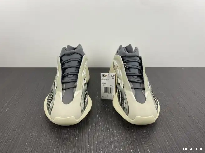 V3 700 ID1674 Salt Adidas Fade Yeezy 0630